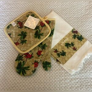 Hawaii Potholders and Towel Set